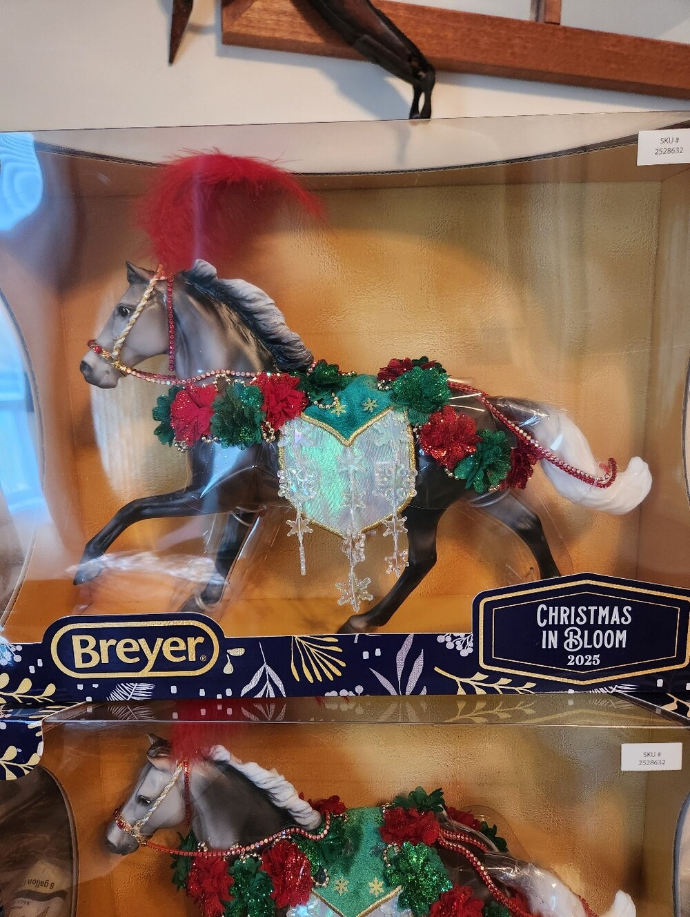 Breyer 2025 Christmas in Bloom
